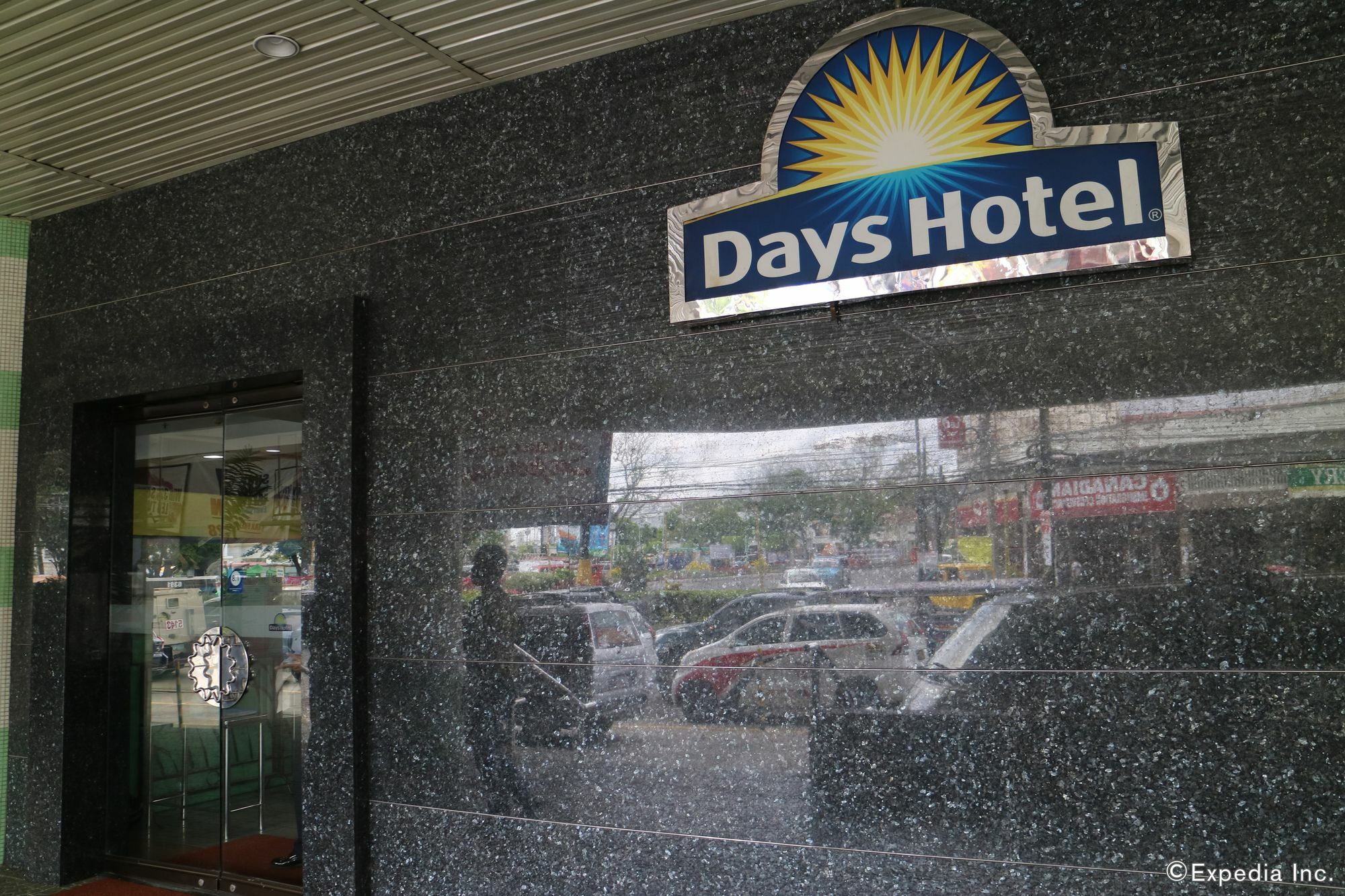 Days Hotel By Wyndham Iloilo Eksteriør bilde